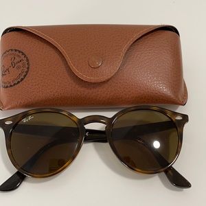 Barely used RayBan sunglasses